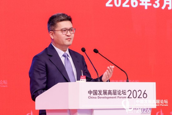 AI产业发展面临四重挑战；蚂蚁集团韩歆毅提出应对举措；聚焦医疗普惠与人才培育。
