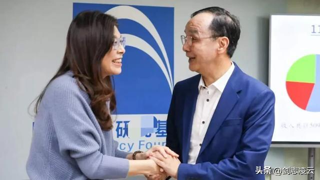蓝营整合进行时:郑丽文访问行程背后的政治力学分析 新闻 蓝营整合进行时:郑丽文访问行程背后的政治力学分析 新闻
